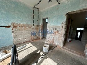 PERFEKTNÁ LOKALITA  Rodinný dom v Dlhej nad Váhom na predaj - 6