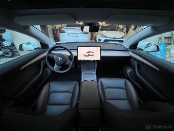 Tesla model 3 - 6