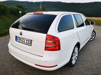 ŠKODA OCTAVIA COMBI RS 2.0TDI CR DSG+F1 125KW 170PS XENON - 6