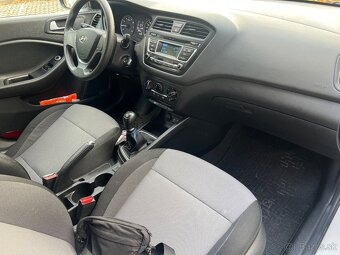 Hyundai i20 1.2 benzin // 1 majitel // 82 tis km // SR - 6