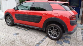 Citroën C4 1.6 HDI CACTUS - 6