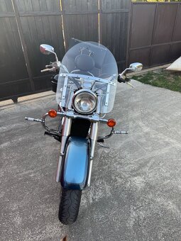 Suzuki Intruder VL 800 Volusia - 6