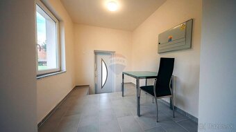Realitná kancelária RE/MAX ponúka na prenájom novozrekonštru - 6