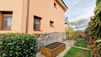 Predaj novostavba 5 izbový rodinný dom s garážou a pozemkom  - 6