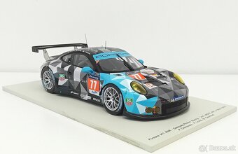 1:18 Spark Porsche 911 RSR 24h Le mans 2015 - 6