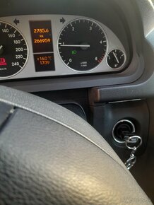 Mercedes-Benz B 200 CDI - 6