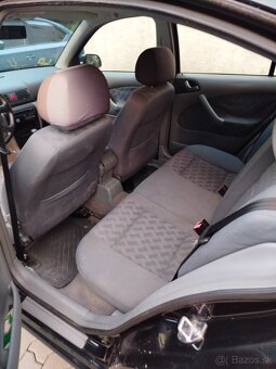 Škoda Octavia 1 2.0 benzín - 6