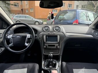 Ford Mondeo MK4 - 6