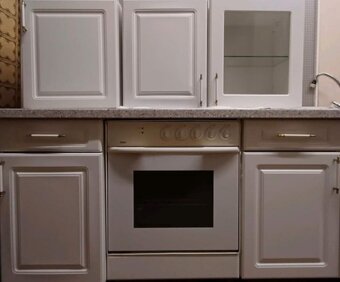 Krásná venkovská kuchyně se spotřebiči,5456 - 6