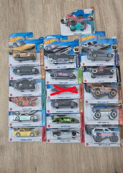 Hot wheels - 6
