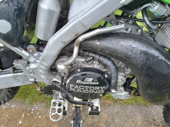Kawasaki kx 250 - 6