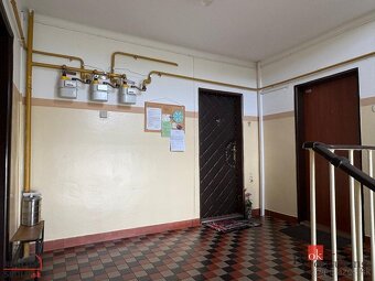 2 izbový byt s balkónom, záhradou a garážou, Nové Mesto nad - 6