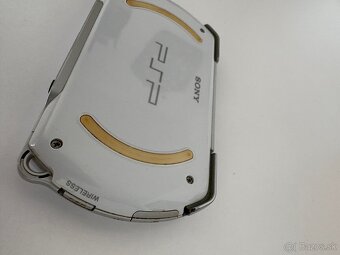 Playstation Portable GO White - 6