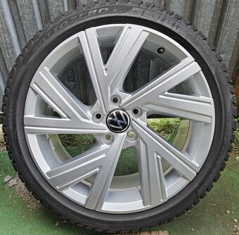 Orig.zimná sada VW - 5x112 r18 + Pirelli 225/40 r18 92V - 6