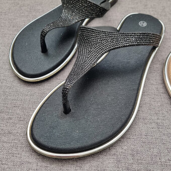 Dámske letné šľapky - zlaté a čierne - 6