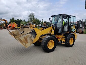Čelní nakládač CAT 908 MTH - 6