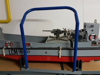 Vyloďovací čln – LCM – US – Intruder 110 - 6