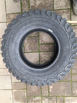 BFGoodrich Mud Terrain 255/70 R16 - 6