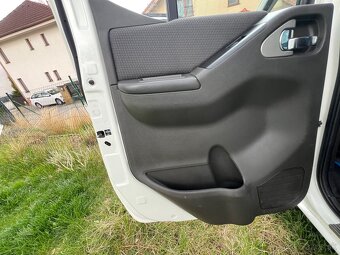 Predám Nissan Navara - 6