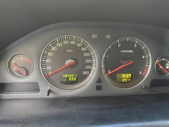 predám Volvo s60 r.v. 2005 2.4 D5 (120 kW) - 6