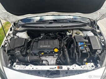 Opel Astra 1,4 Turbo 103kw - 6