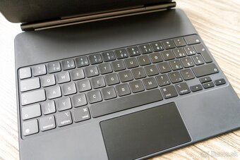 Apple Magic Keyboard pre iPad Pro 12.9" - 6
