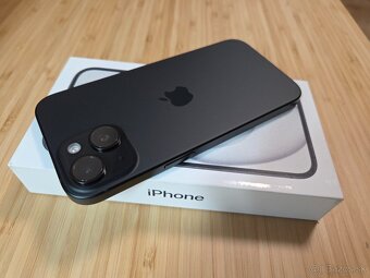 iPhone 15 128GB Black - 6