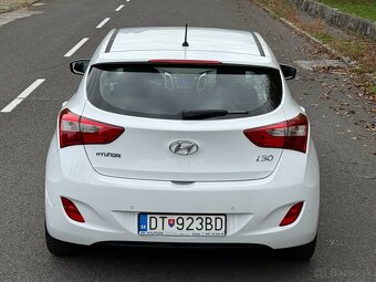 Hyundai i30 8/2015 1.4 Benzín Facelift Family - 6
