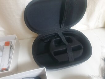 Pico 4 s prislusenstvom a hramy. - 6