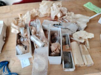 Laboratórne sklo - 6