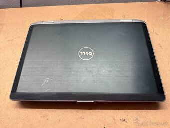 Predám pokazený notebook na náhradné diely zn.Dell e6420. - 6