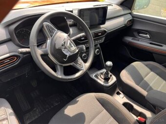 Predám náhradné diely na Dacia Sandero 3, 999cm3 67kw - 6