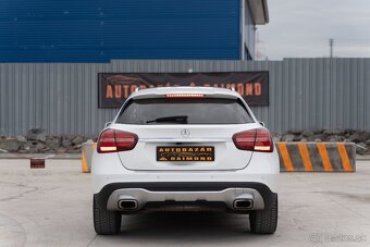 Mercedes-Benz GLA 180 - 6