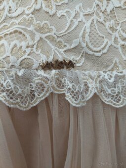 Spoločenské béžové šaty - 6