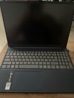 Lenovo IdeaPad Slim 3 15IRH10 - 6