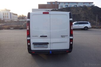 Renault Trafic DRIVE 1,6DCi 92kW 2 x Šoupačky 2018 138t. k - 6