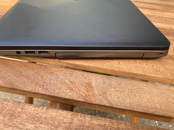 Notebook HP 17,3” i7 5500U,12GBDDR3,R5 M255,240GBSSD - 6