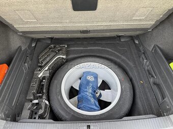 Volkswagen Passat Variant 2.0 TDI Elegance 4Motion DSG - 6