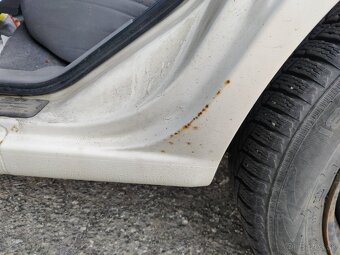 Predam nissan almera - 6