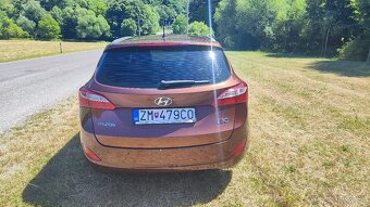 Hyundai i30 CW 1.6i MPI 16V DOHC Family - 6