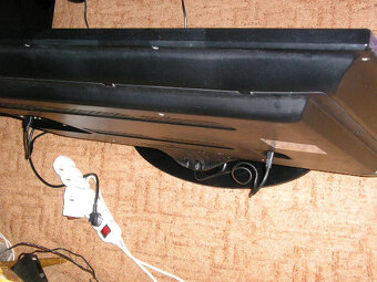 Predam LED televizor - 6