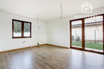 Na predaj: 4izbový rodinný dom – Šamorín-Bučuháza, stav šta - 6