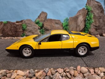 prodám model 1:18 Ferrari 512BB KYOSHO - 6