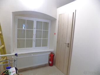 Na prenájom štýlové obchodné/kancelárske priestory, 70m2, Mä - 6