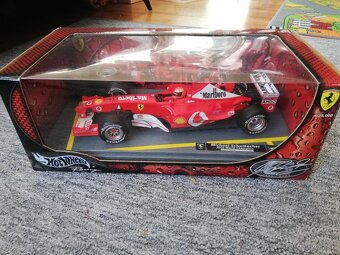 1:18 FERRARI F2003 M.SCHUMACHER - 6