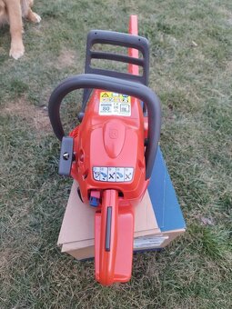 Motorová pilaHusqvarna 120 Mark II píla na benzin - 6