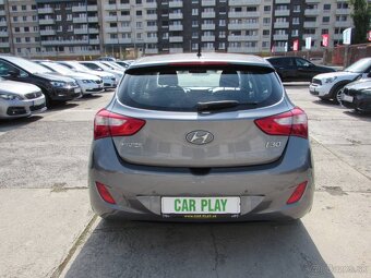 Hyundai i30 1.6 CRDi DOHC 16V Family - splátka 120,-€ - 6