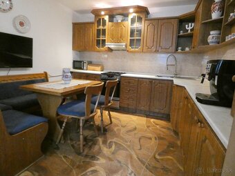 Rodinný dom vo Voderadoch - 6