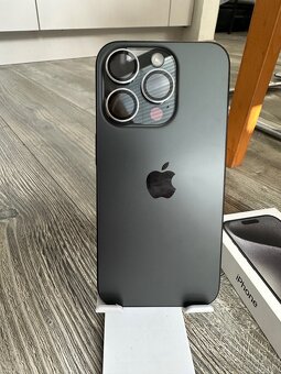iPhone 15 Pro 258 GB - top stav - 6