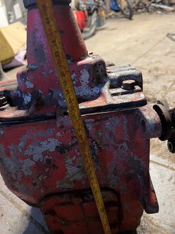 Redukčná prevodovka masívna - 6